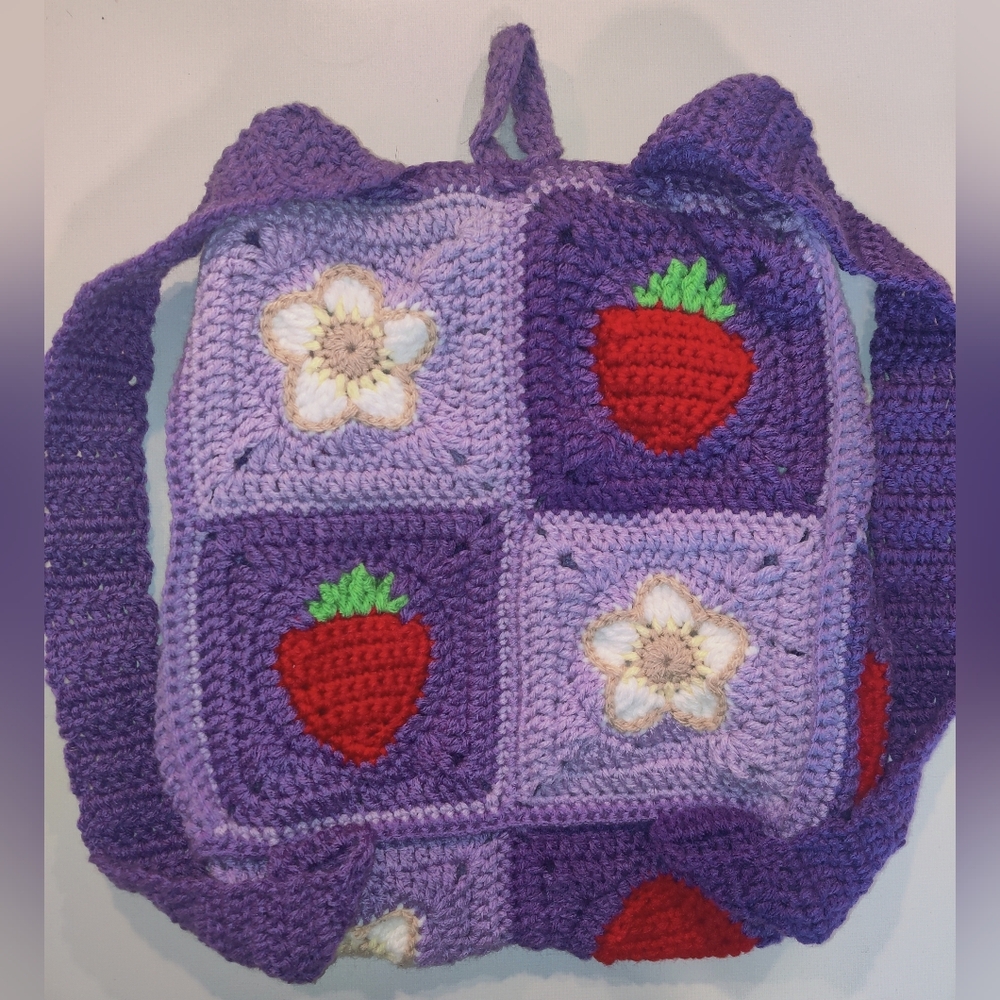 Purple Crochet Strawberry/Flower Granny Square Drawstring Backpack - Picture 5 of 6